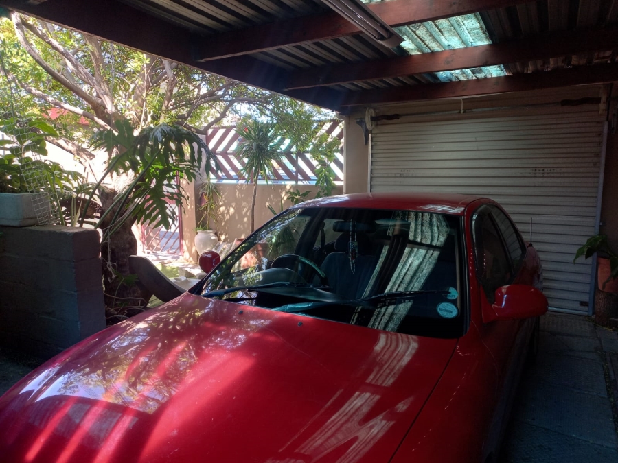 4 Bedroom Property for Sale in Portlands Western Cape